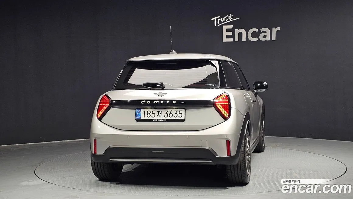 Mini Cooper 2025 из KR, фото 8