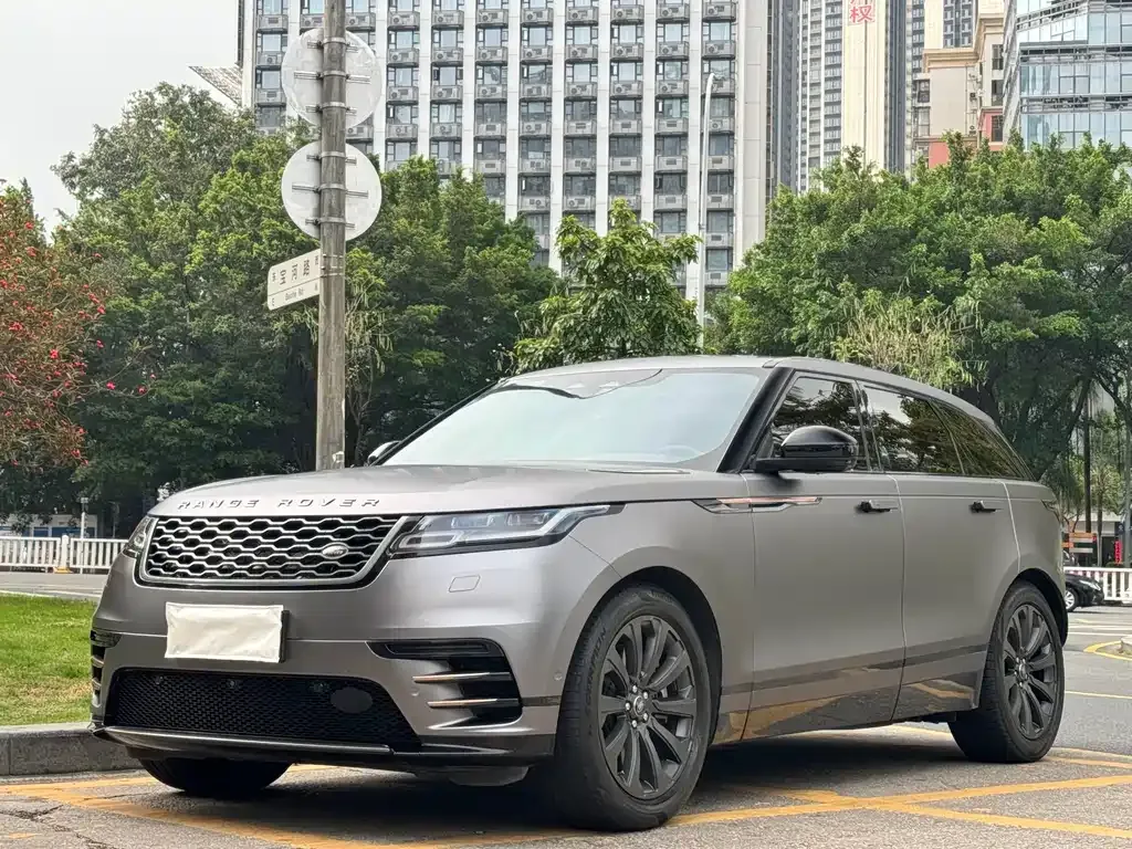 Land Rover Velar — фото 1