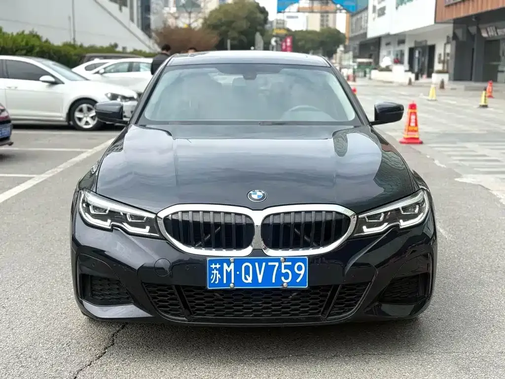 BMW 3 Series 2022 из CN, фото 4