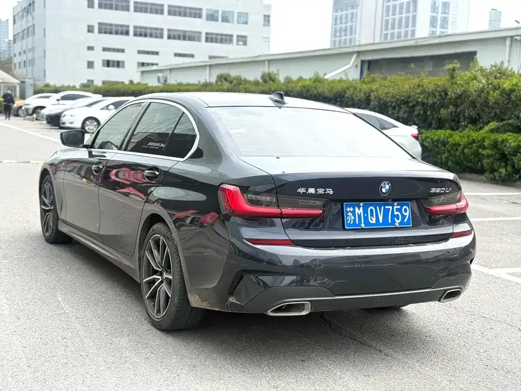 BMW 3 Series 2022 из CN, фото 10