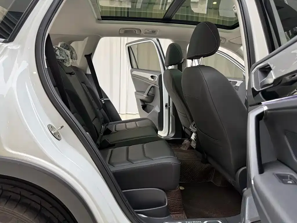Volkswagen Tayron 2022 из CN, фото 9