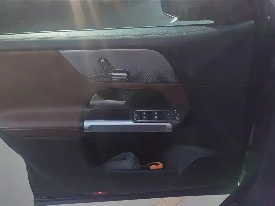 Mercedes-Benz GLB 2022 из CN, фото 8