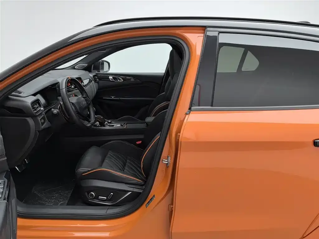Lynk & Co 02 Hatchback 2021 из CN, фото 5