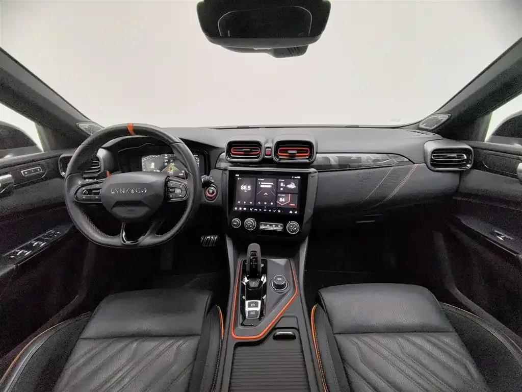 Lynk & Co 02 Hatchback 2021 из CN, фото 8