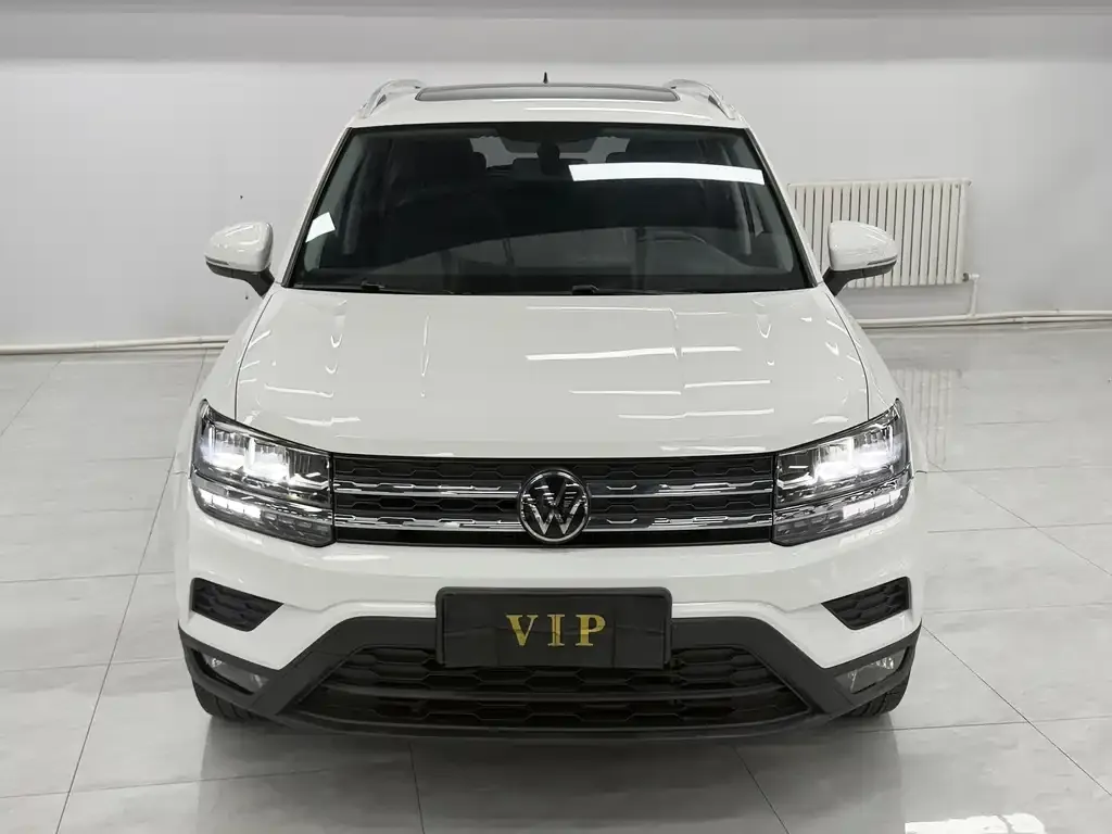 Volkswagen Tharu — фото 8