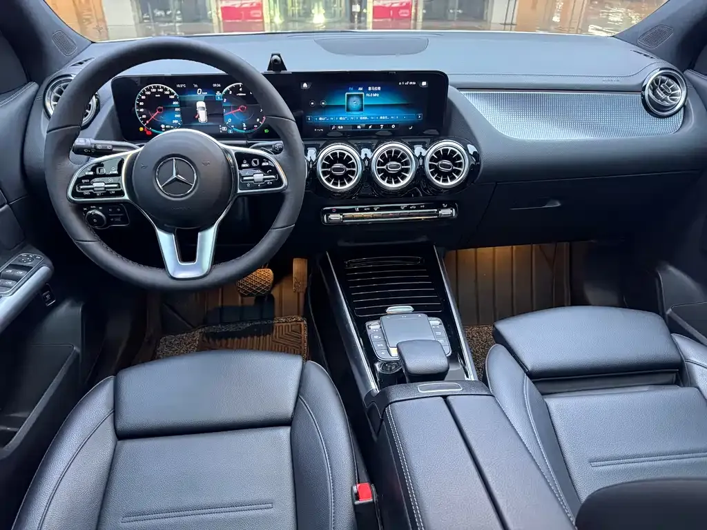 Mercedes-Benz GLA — фото 8