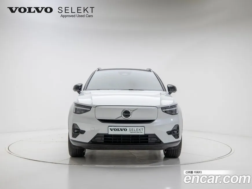 Volvo XC40 2024 из KR, фото 8