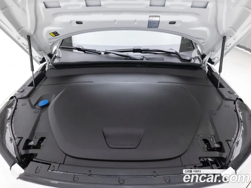 Volvo XC40 2024 из KR, фото 2
