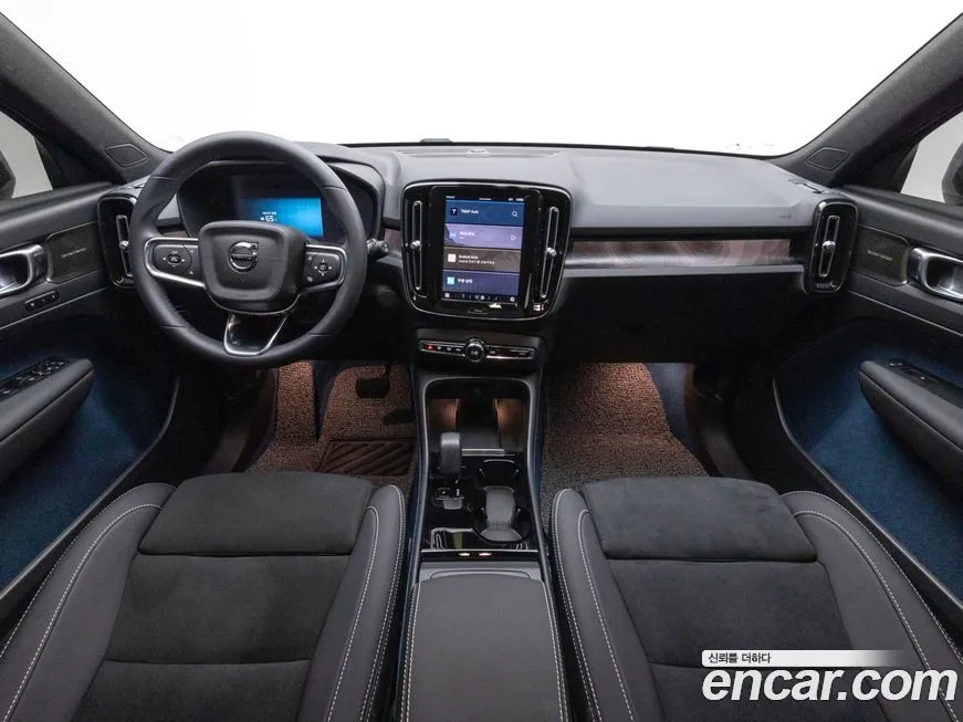 Volvo XC40 2024 из KR, фото 9