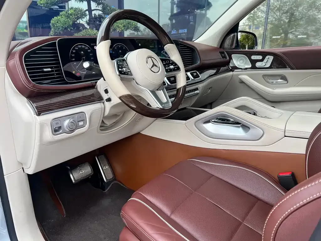 Mercedes-Benz GLS — фото 3