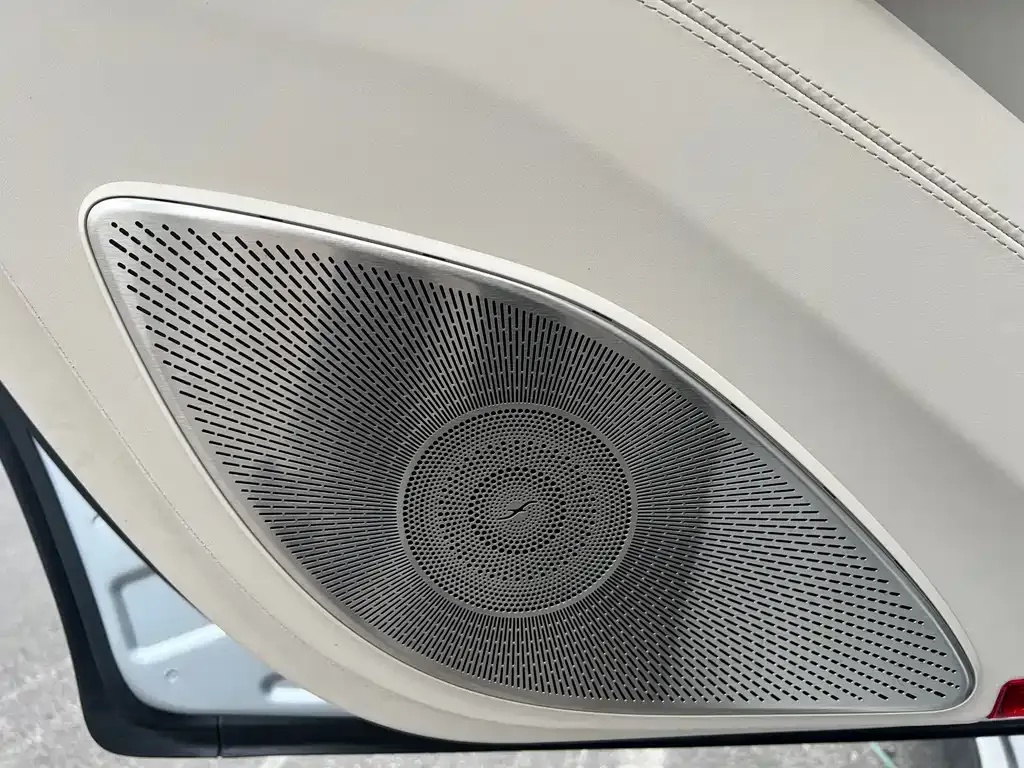 Mercedes-Benz GLS — фото 4