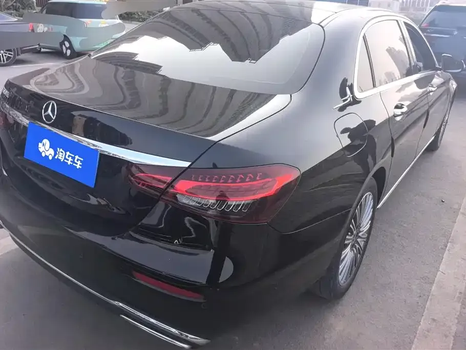 Mercedes-Benz E-Class — фото 6