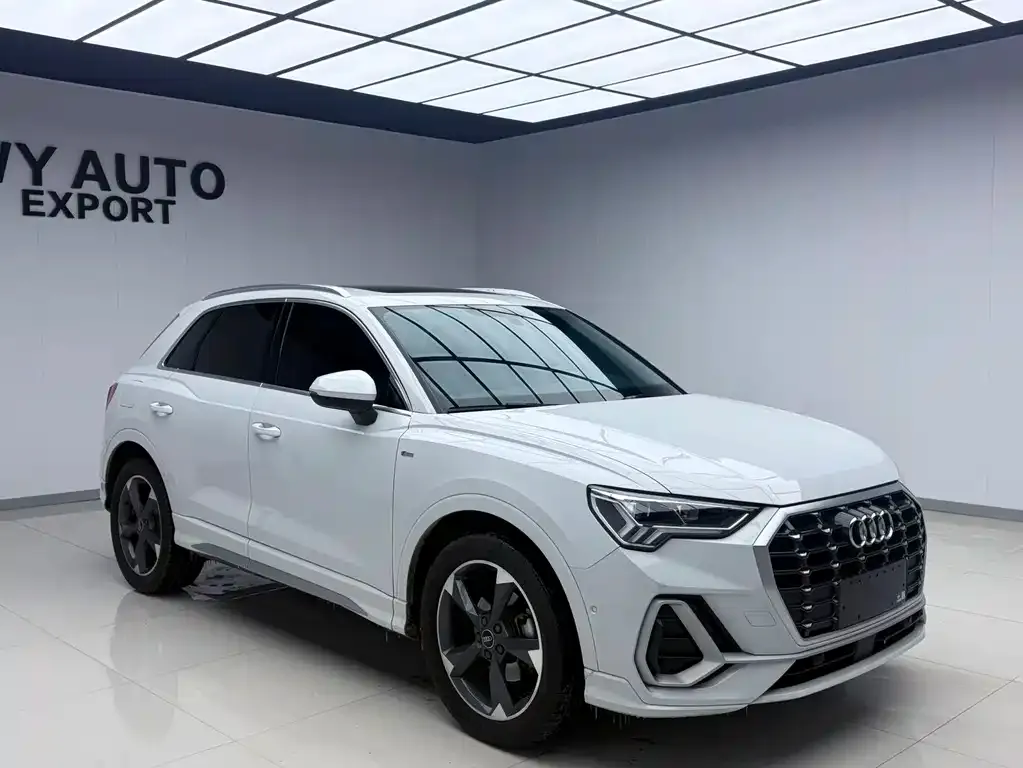 Audi Q3 — фото 10