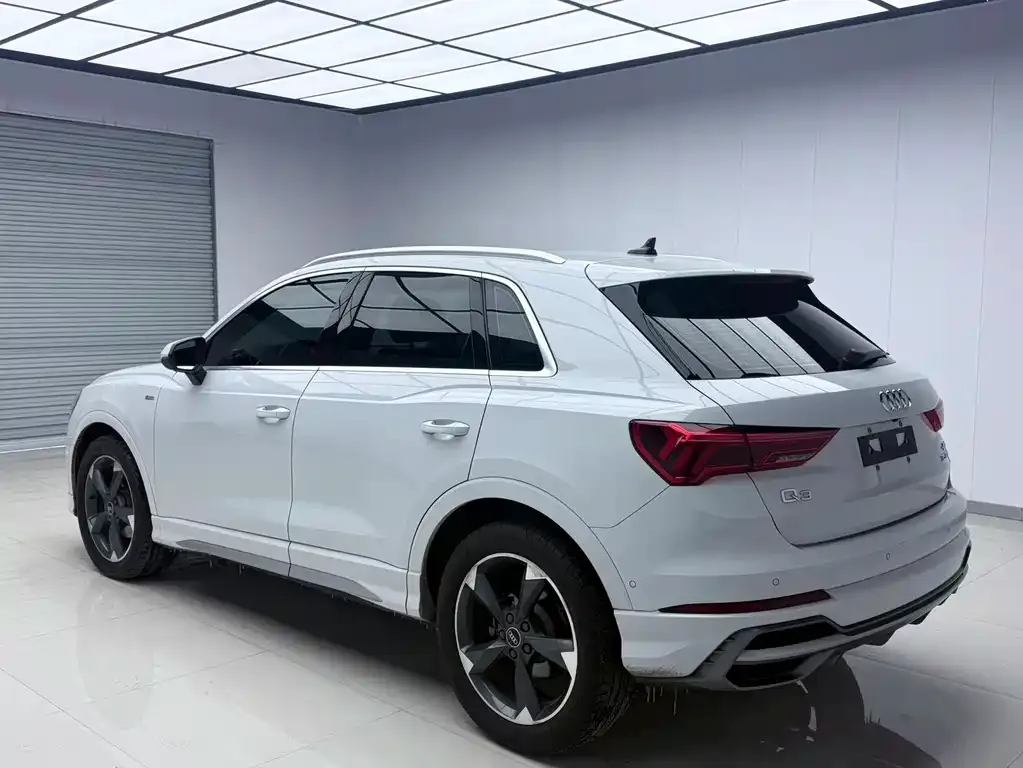 Audi Q3 — фото 4