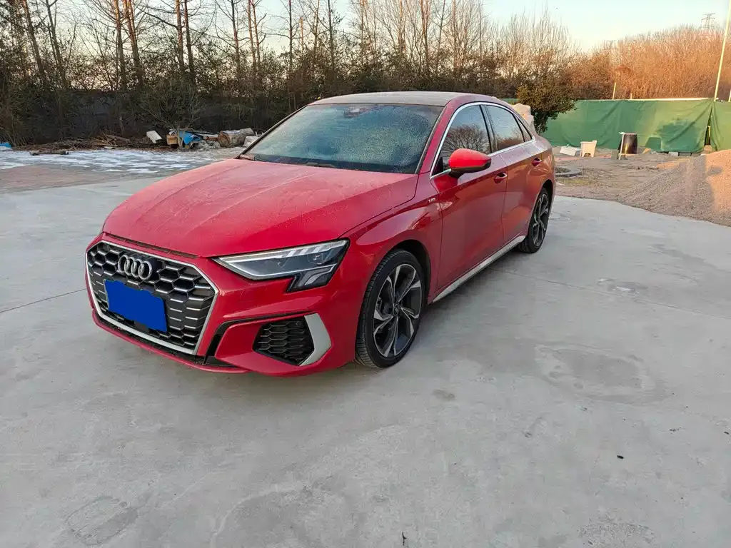 Audi A3 — фото 1