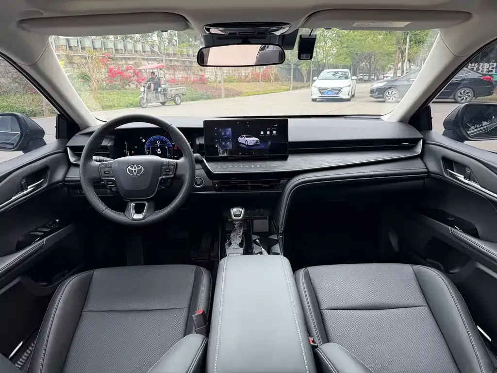 Toyota Camry 2024 из CN, фото 6