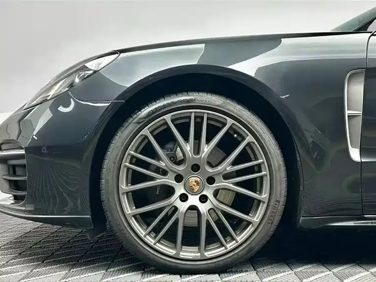 Porsche Panamera — фото 10