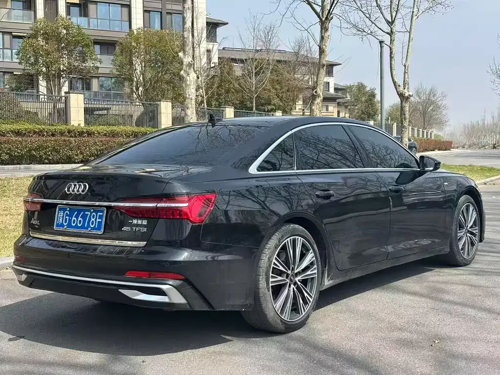Audi A6L — фото 7