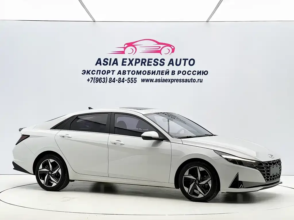 Hyundai Elantra — фото 3
