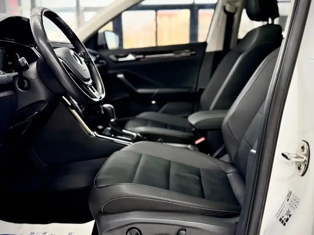 Volkswagen T-Roc 2022 из CN, фото 6