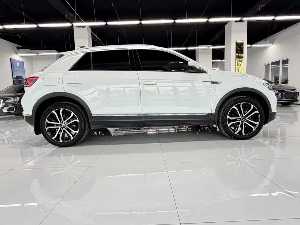 Volkswagen T-Roc 2022 из CN, фото 2