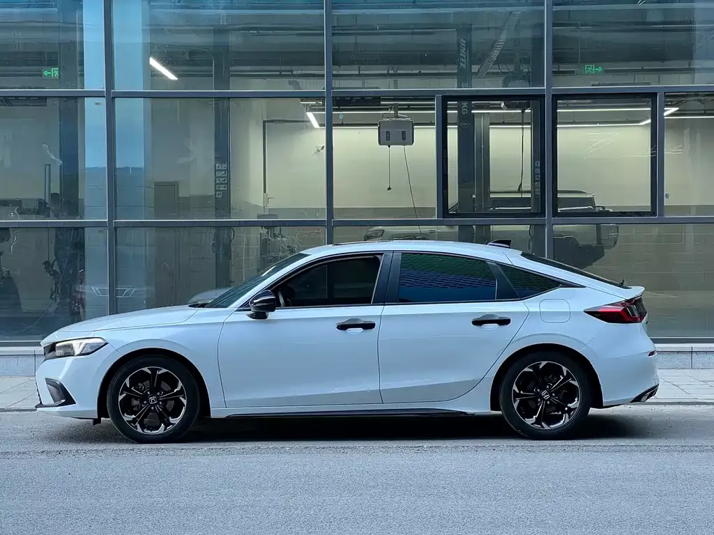 Honda Civic 2023 из CN, фото 6