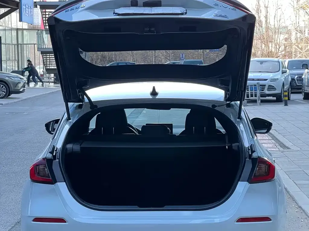 Honda Civic 2023 из CN, фото 3