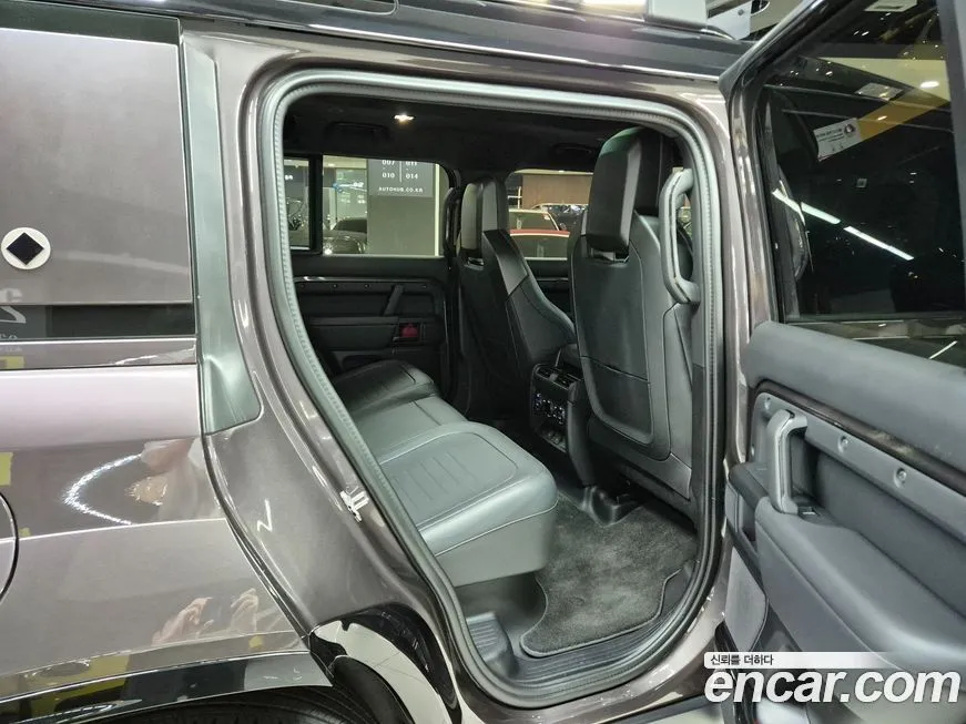 Land Rover Defender 2025 из KR, фото 9
