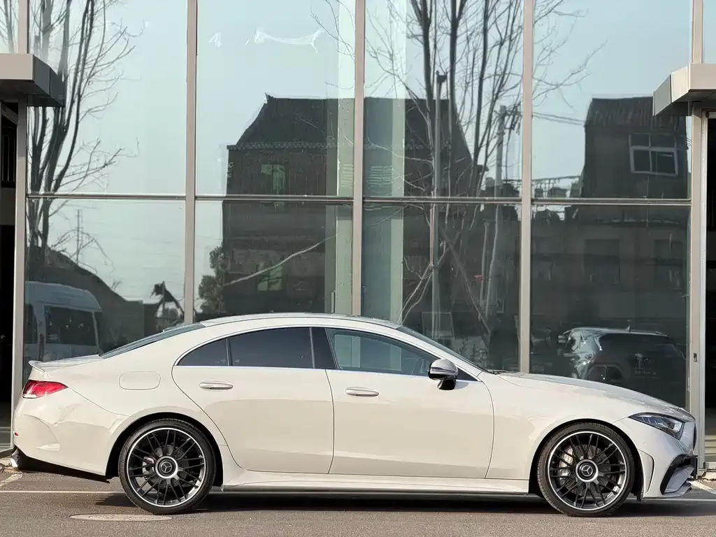 Mercedes-Benz CLS — фото 2