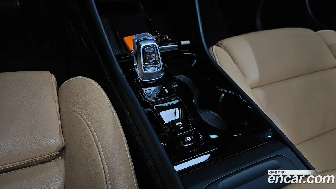Volvo XC40 2021 из KR, фото 9