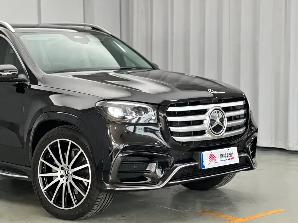 Mercedes-Benz GLS — фото 10