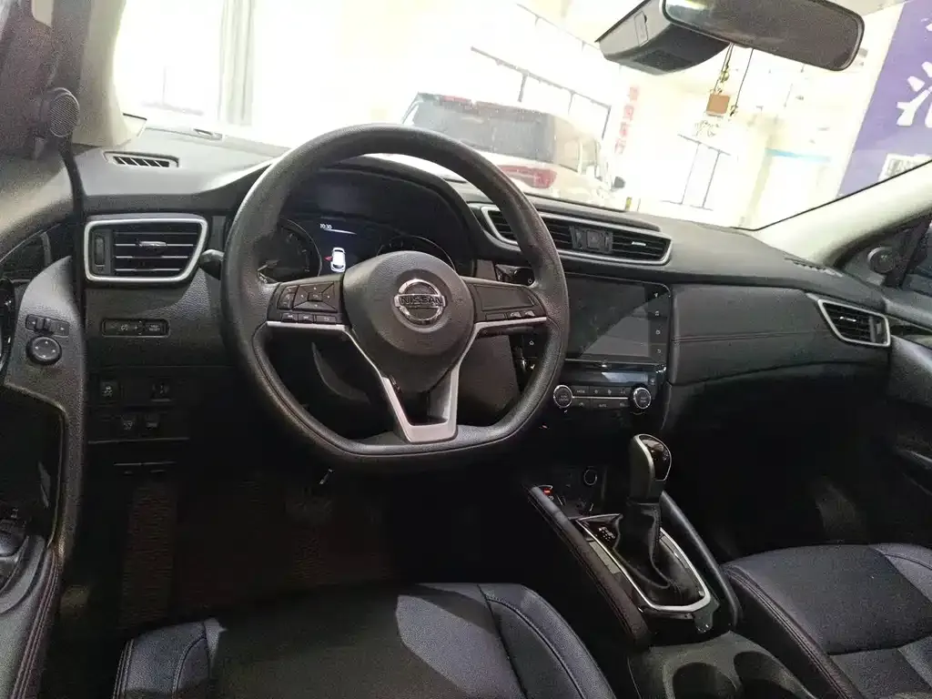 Nissan Qashqai — фото 4