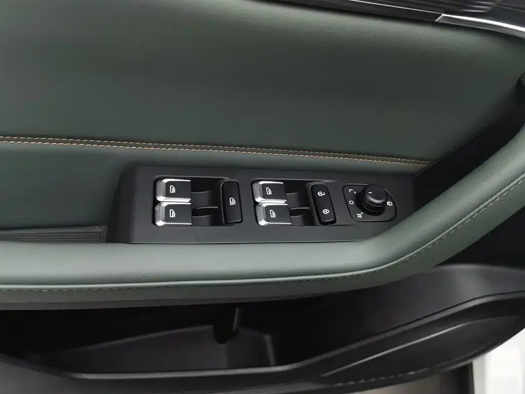 Geely Haoyue L 2025 из CN, фото 10