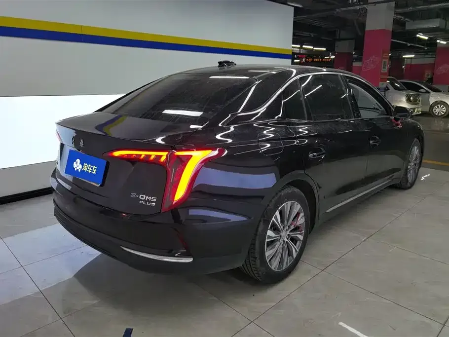 Hongqi E-QM5 — фото 10