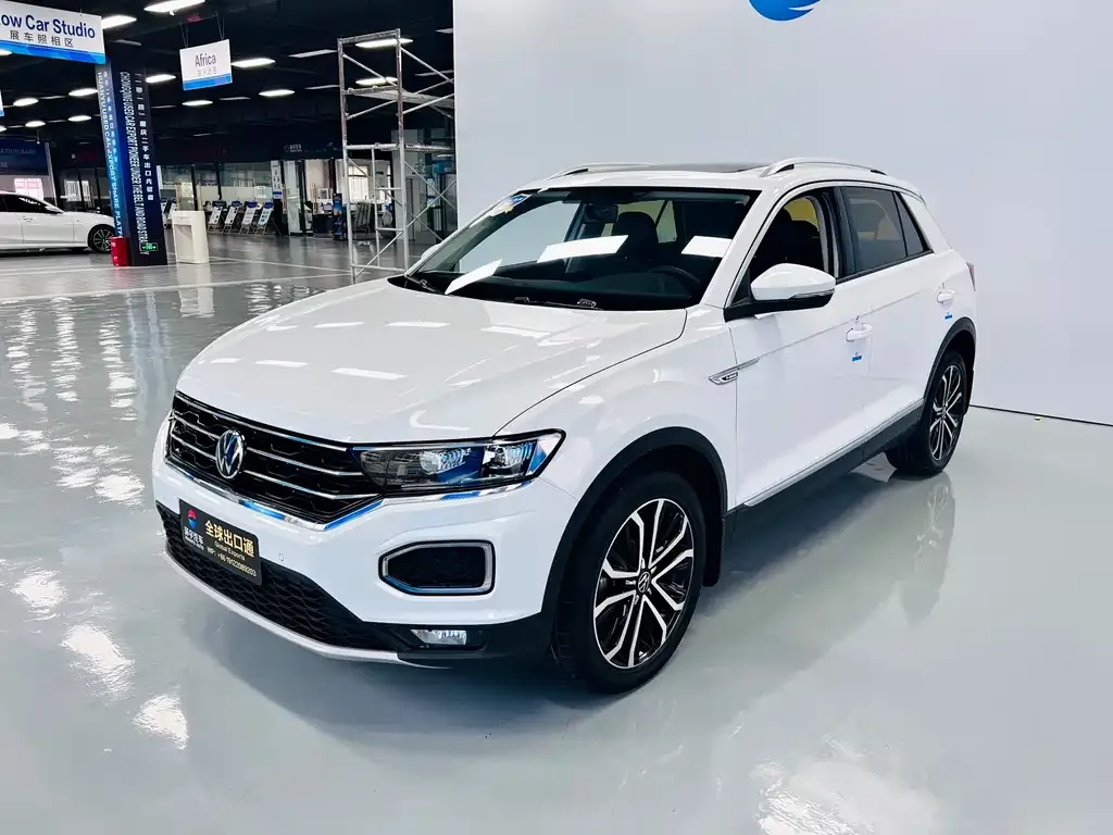 Volkswagen T-Roc — фото 1