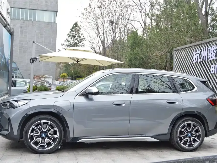 BMW iX1 2023 из CN, фото 4