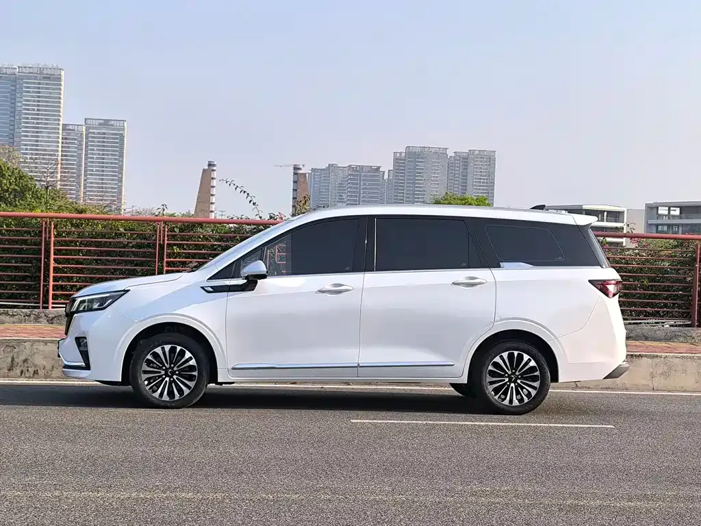 Wuling Jiachen — фото 7