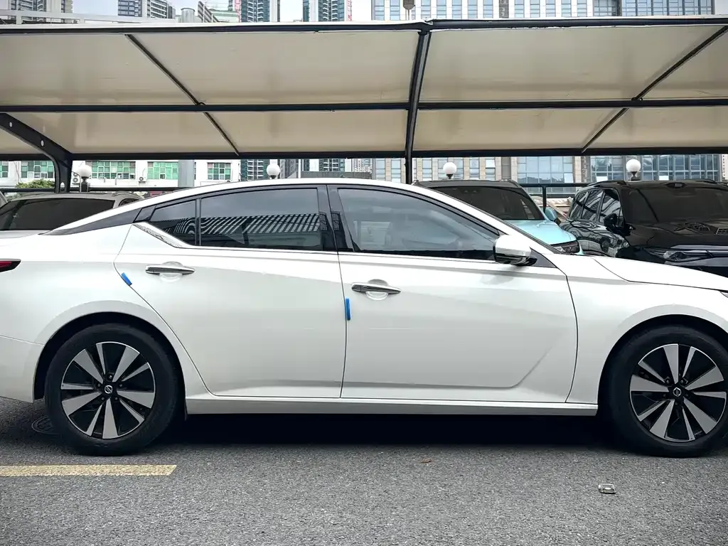 Nissan Teana — фото 3