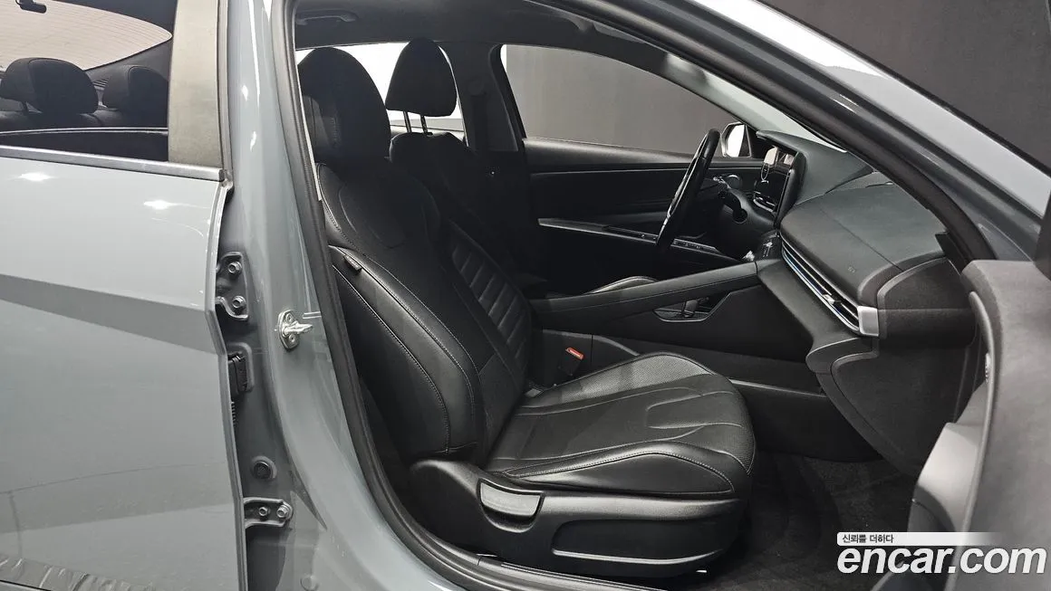 Hyundai AVANTE — фото 2
