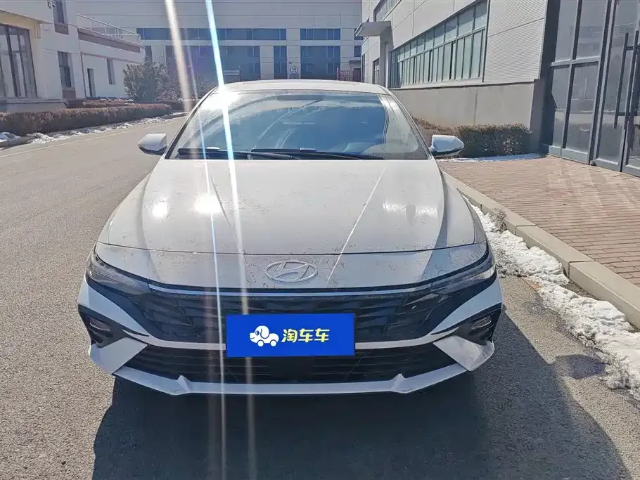 Hyundai Elantra 2025 из CN, фото 3
