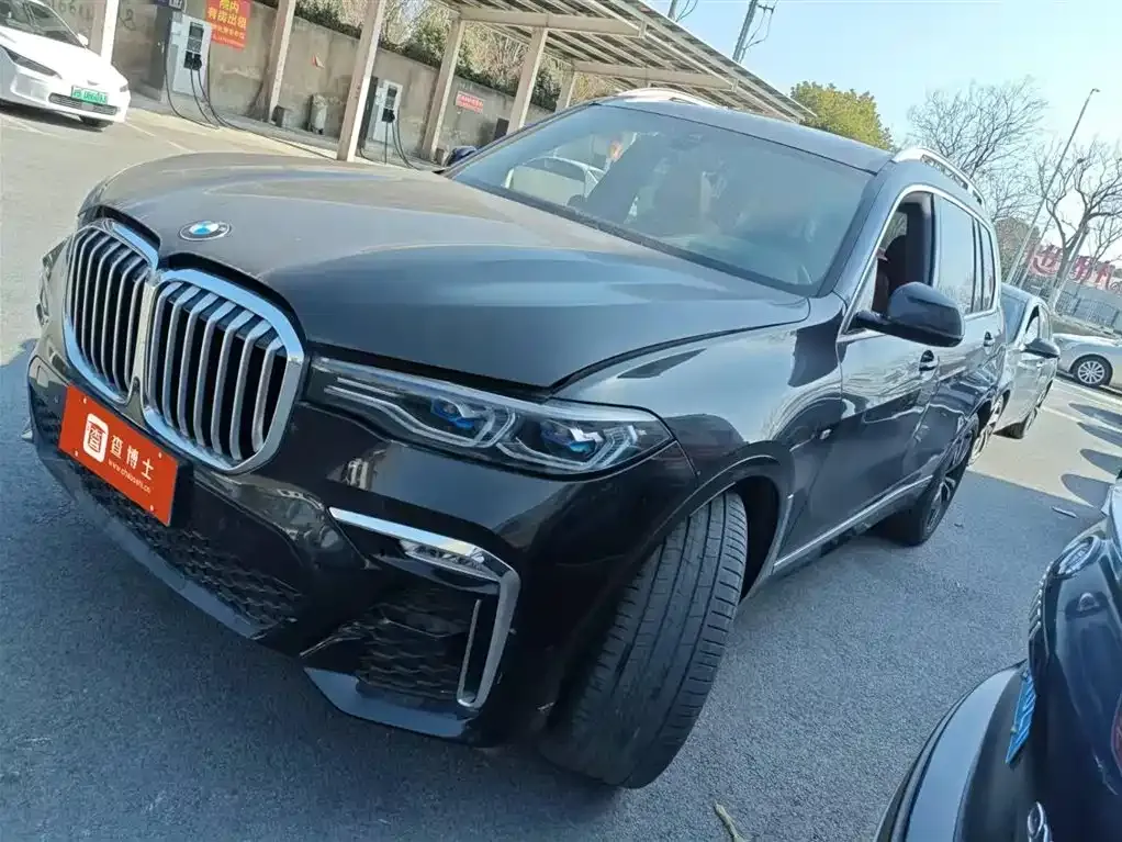 BMW X7 — фото 1