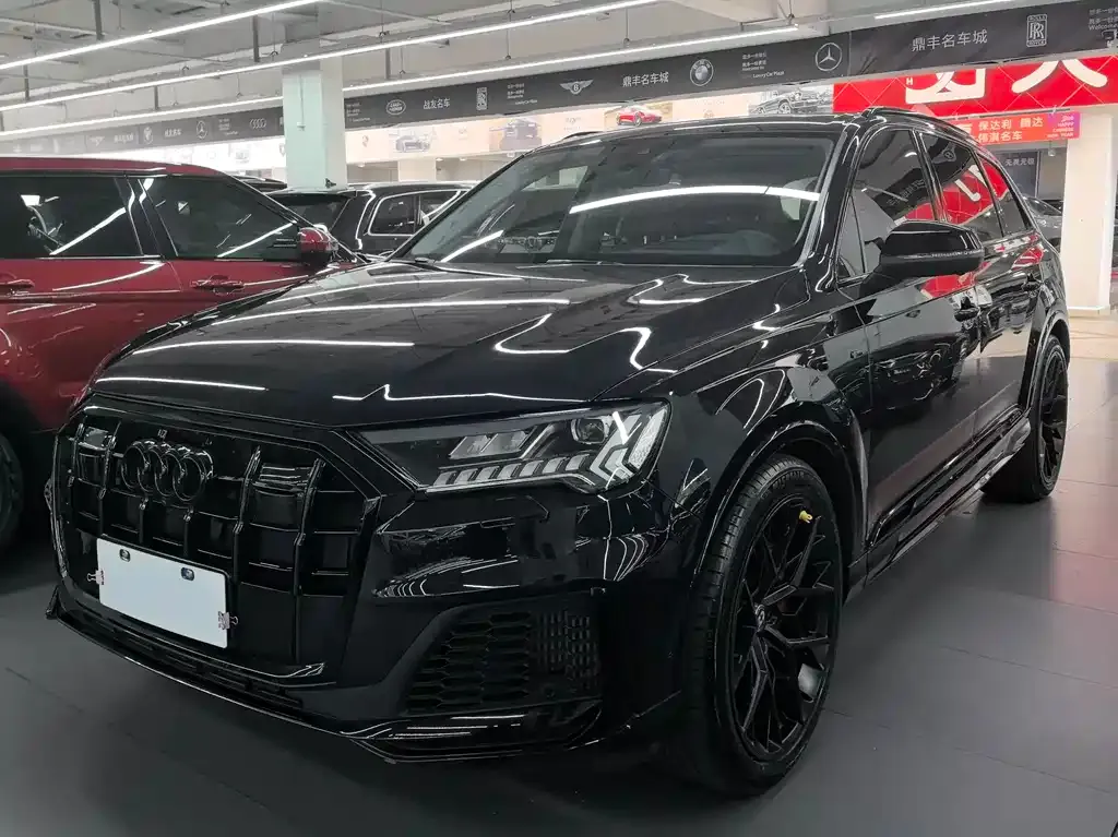 Audi Q7 2021 из CN, фото 1