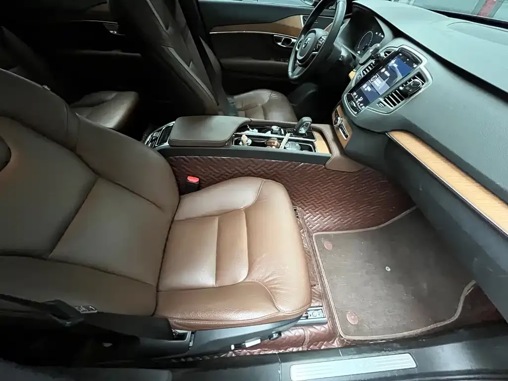 Volvo XC90 2022 из CN, фото 5