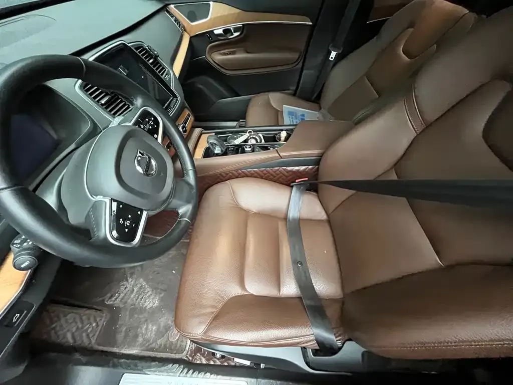 Volvo XC90 2022 из CN, фото 3