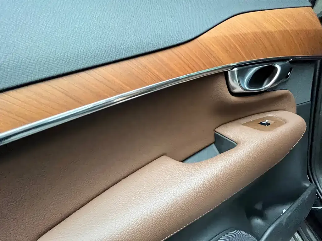 Volvo XC90 2022 из CN, фото 2