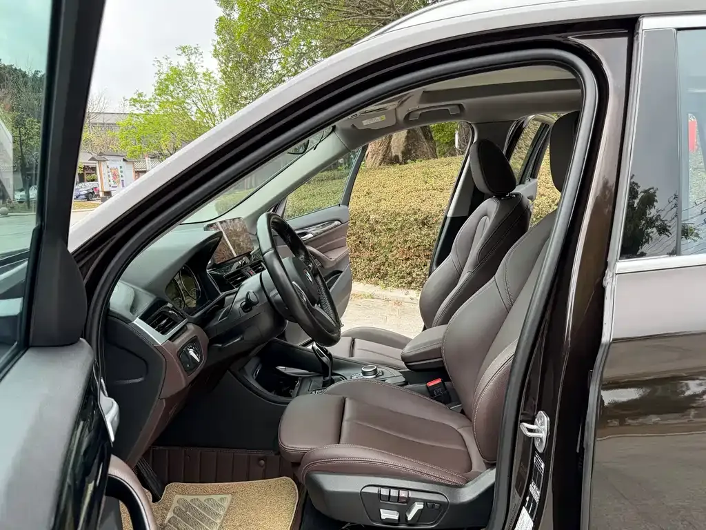 BMW X1 2022 из CN, фото 9