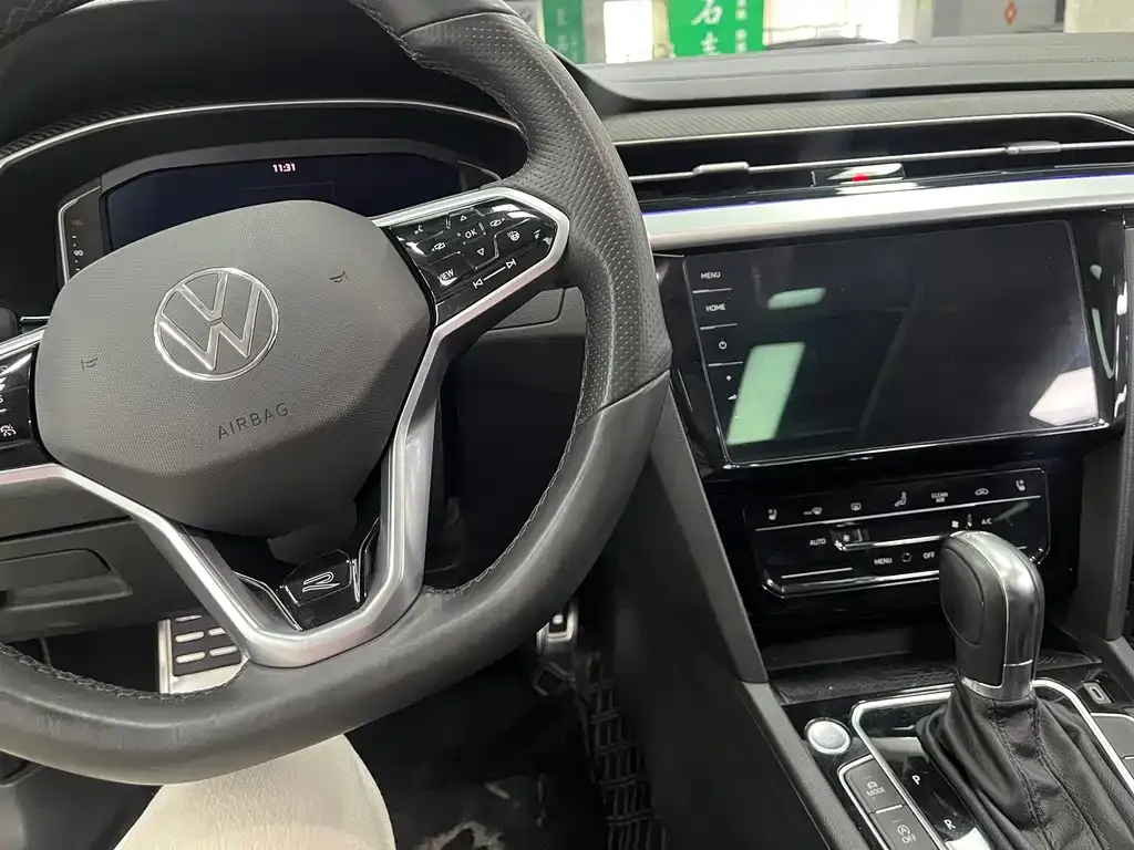 Volkswagen CC 2023 из CN, фото 4