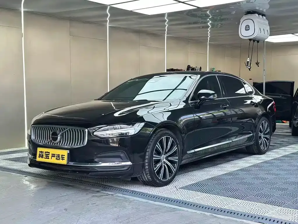Volvo S90 — фото 1