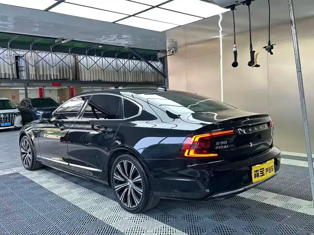 Volvo S90 — фото 6