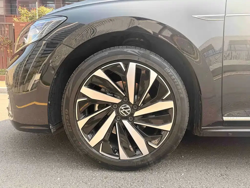 Volkswagen Passat — фото 3